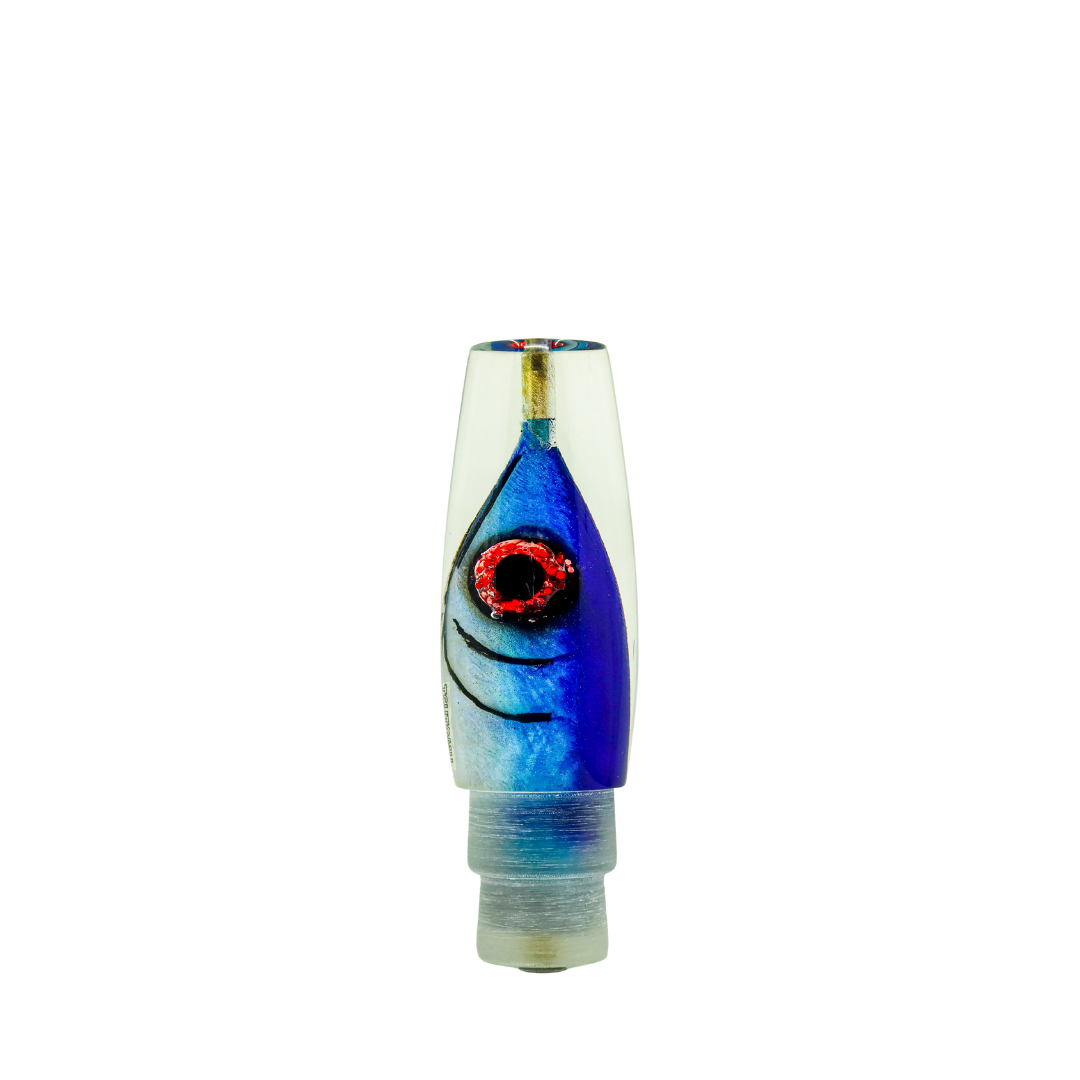 Tsutomu - 9”+ Limited Tricolor Fish Head Moke Invert