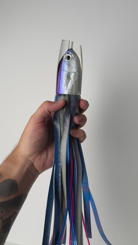 KC - 14" Aku Fish Head Plunger Skirted